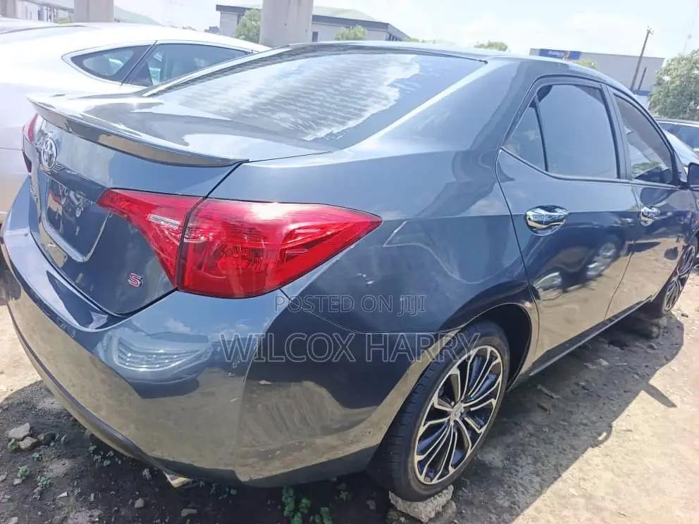 Toyota Corolla LE Eco Plus 4dr Sedan (1.8L 4cyl CVT) 2015 Black