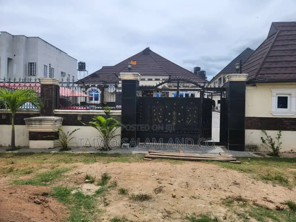 Furnished 3bdrm Bungalow in Jericho for sale
