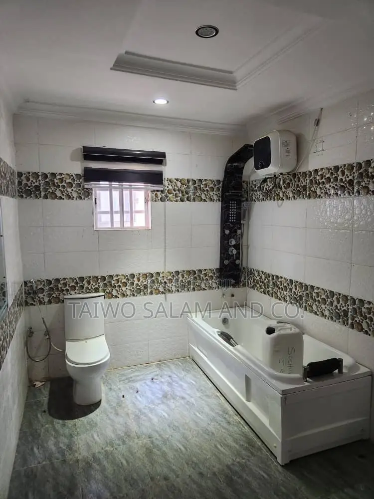Furnished 3bdrm Bungalow in Jericho for sale