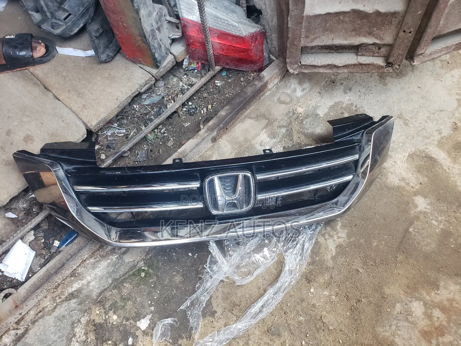 Honda Accord 2013 Front Grille