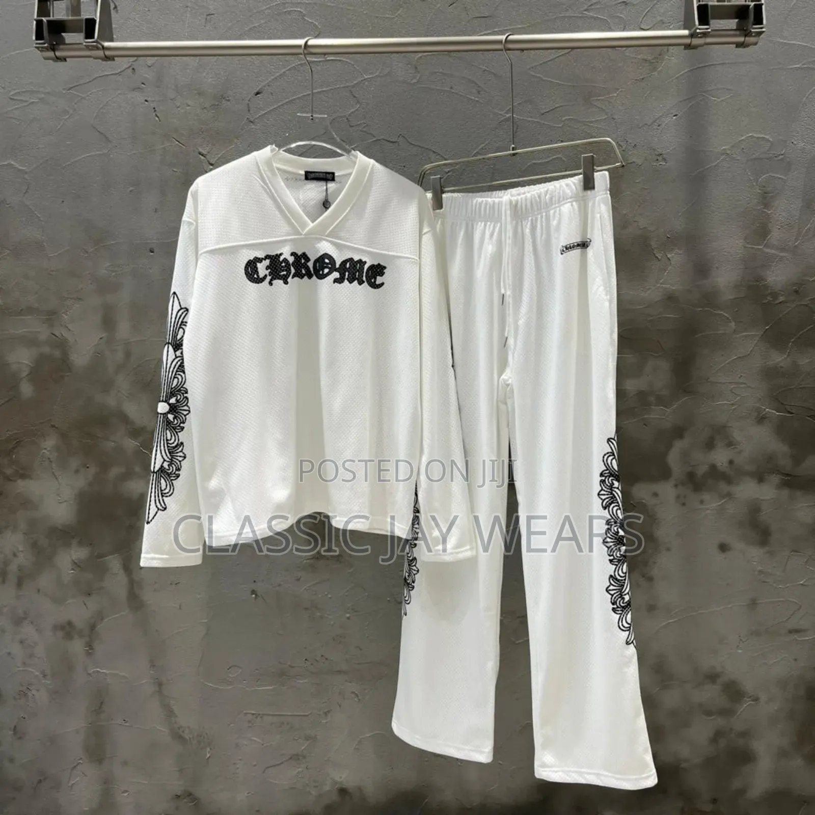 Quality Luxury Latest Up and Down White Tracksuit