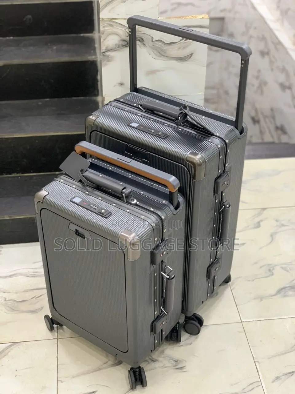 Set of 2 Luxury Luggage Boxes