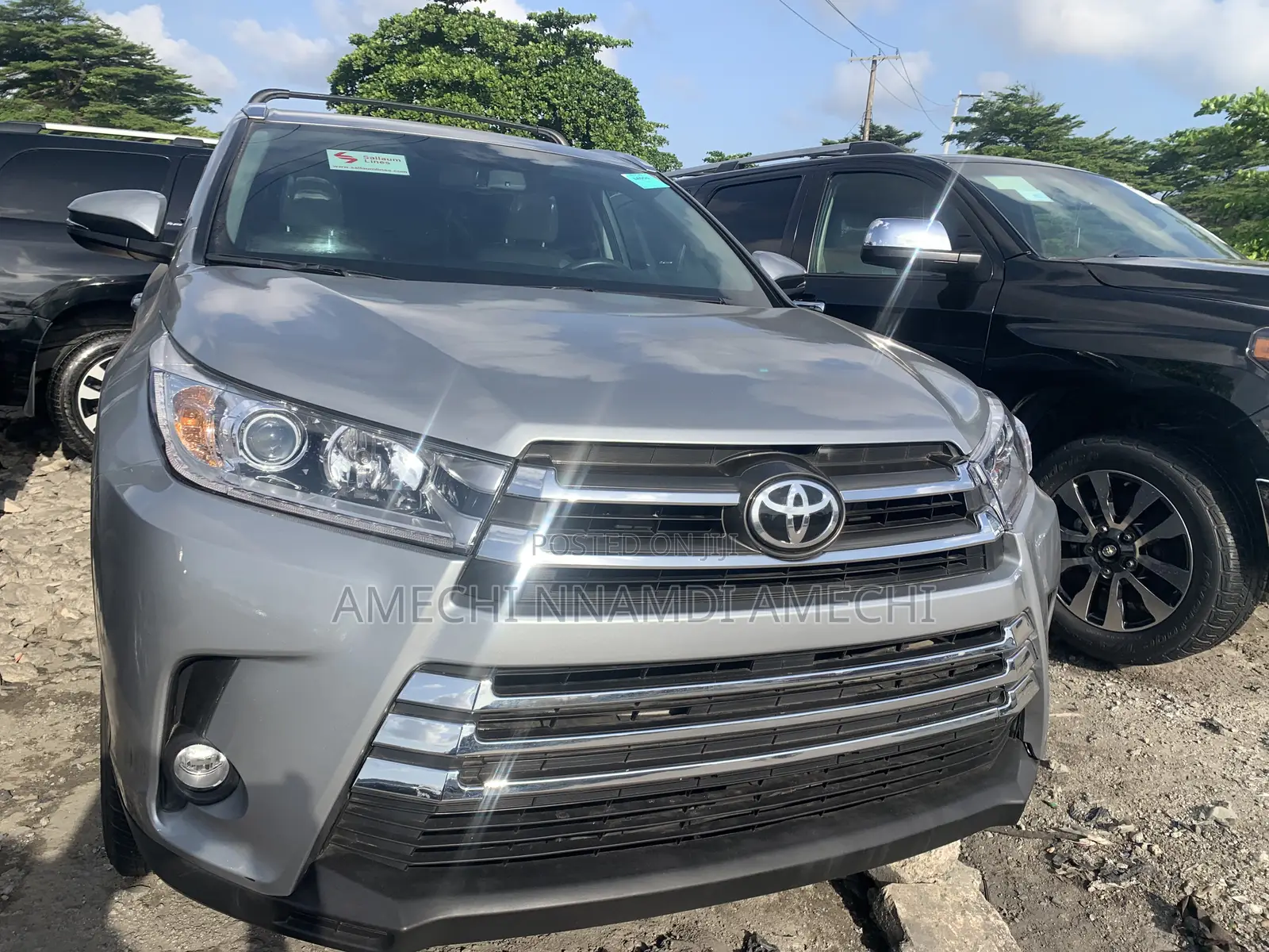 Toyota Highlander XLE 4x4 V6 (3.5L 6cyl 8A) 2017 Gray