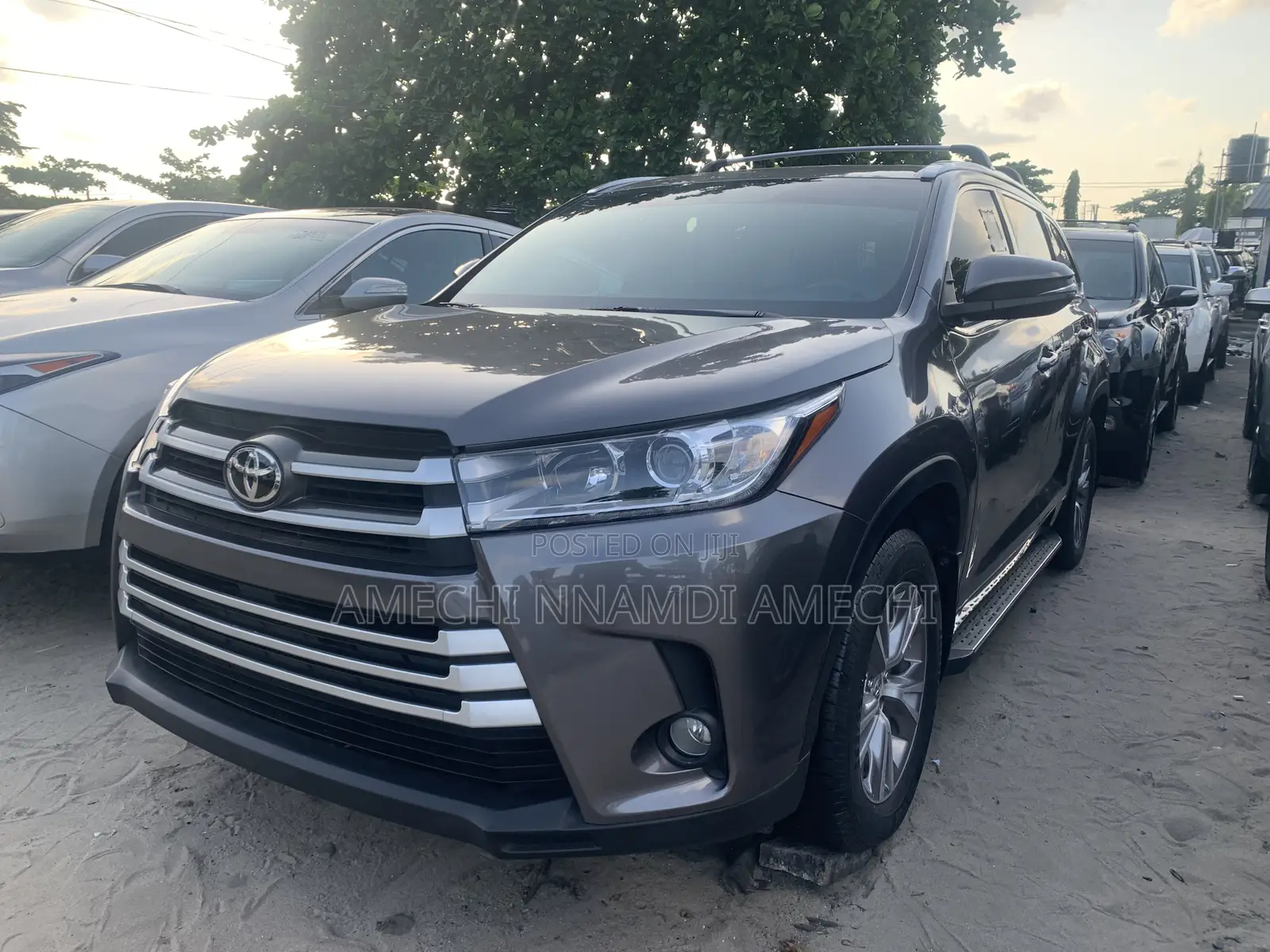 Toyota Highlander XLE 4dr SUV AWD (3.5L 6cyl 6A) 2015 Gray