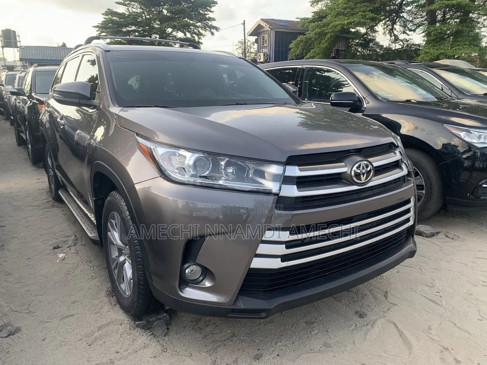 Toyota Highlander XLE 4dr SUV AWD (3.5L 6cyl 6A) 2015 Gray