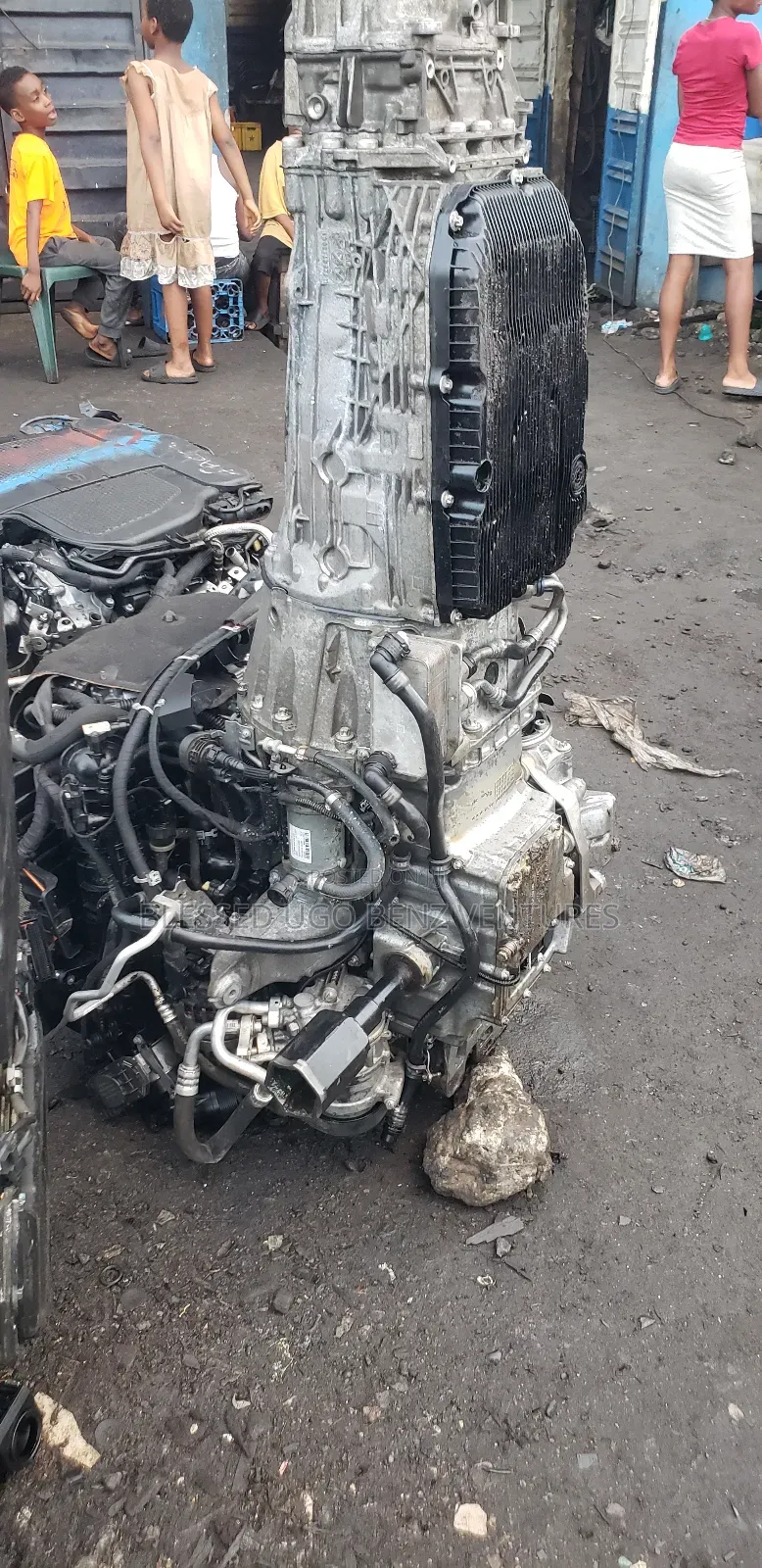 Complete Engine 264 GLC