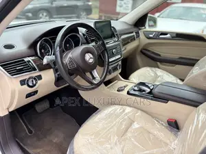 Mercedes-Benz GLE-Class 2018 White