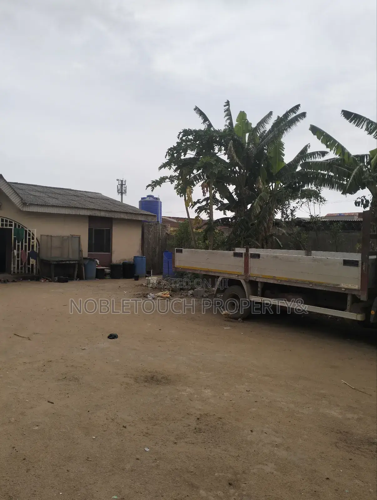 4bdrm Bungalow in Egan Igando Lagos for sale