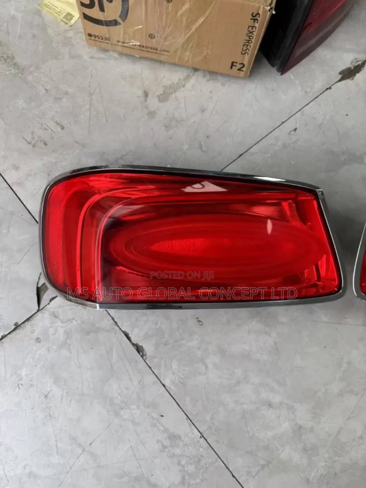 Bentley Flying Spur 2016 Back Lights