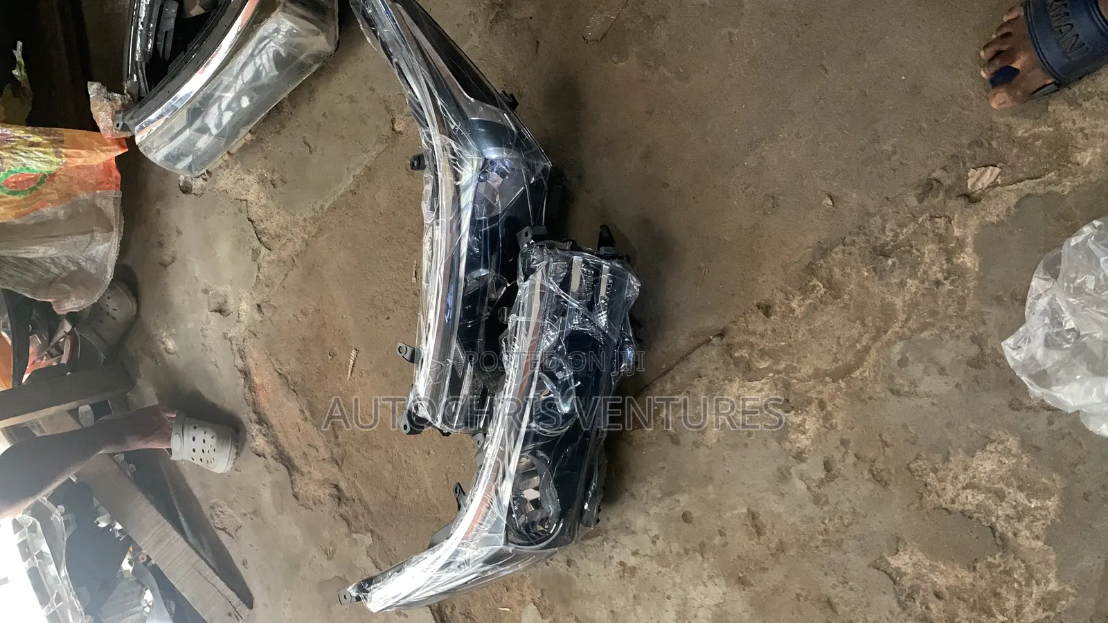 Headlamp Toyota Corolla 2014( South )