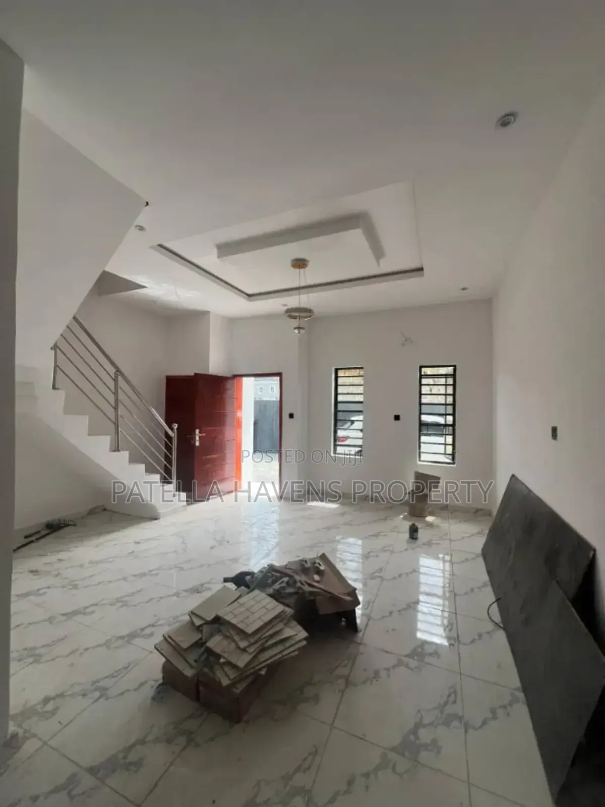 5bdrm Duplex in Lugbe District for sale