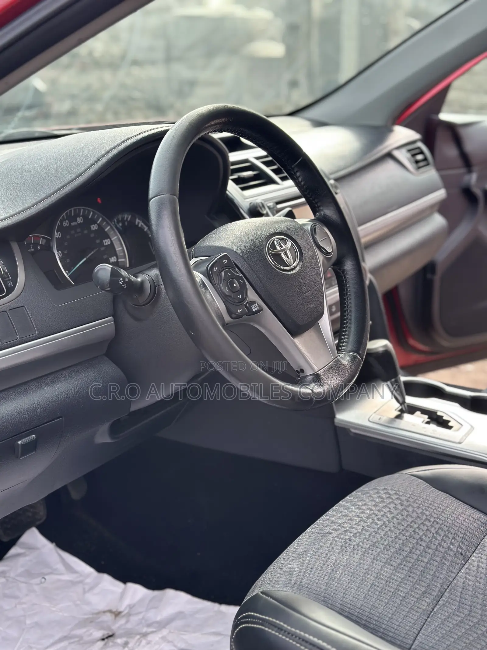 Toyota Camry SE 4dr Sedan (2.5L 4cyl 6A) 2014 Red