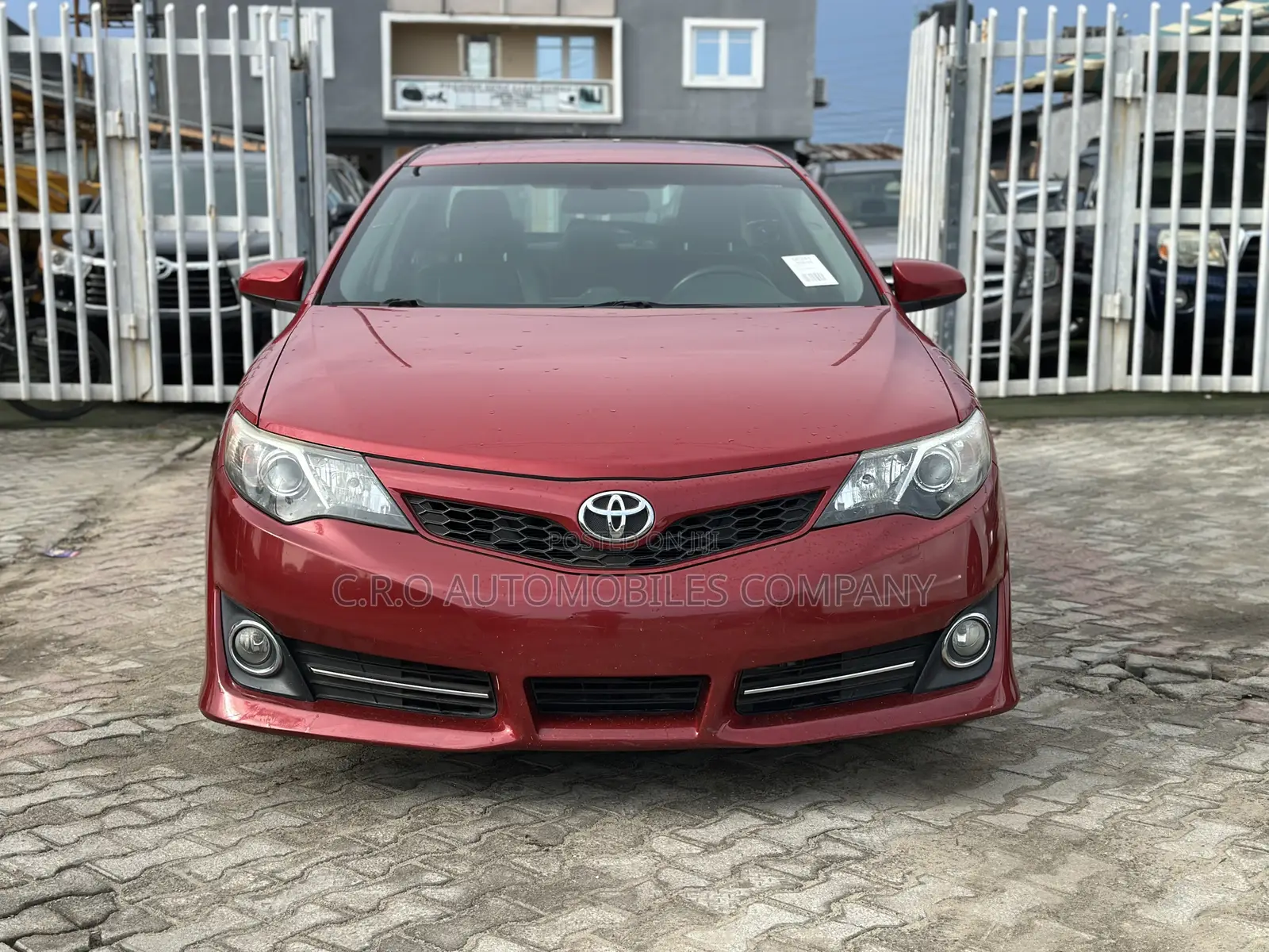 Toyota Camry SE 4dr Sedan (2.5L 4cyl 6A) 2014 Red