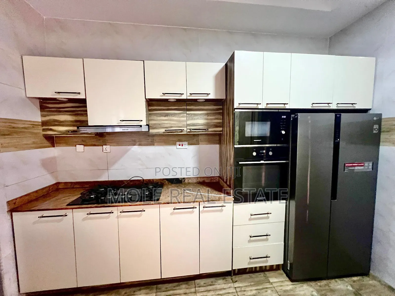 Furnished 5bdrm Duplex in Akora Estate Adeniyi for sale