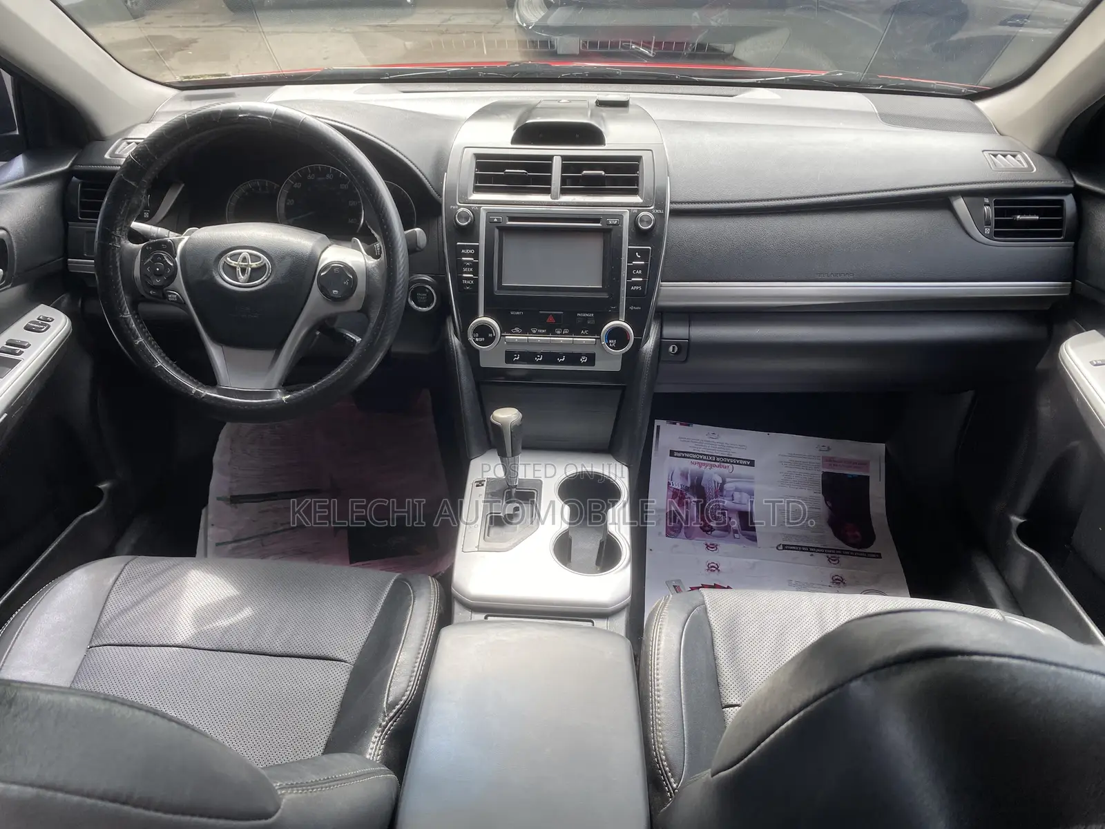 Toyota Camry SE 4dr Sedan (2.5L 4cyl 6A) 2013 Red