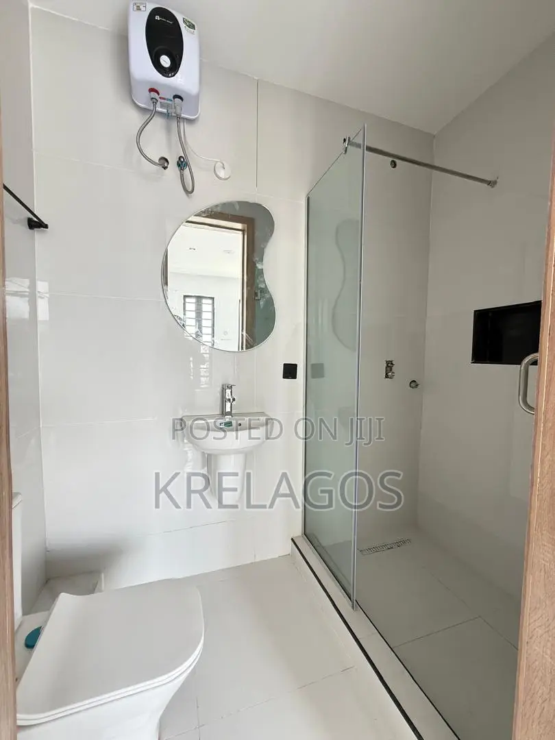 2bdrm Apartment in Ikate for sale