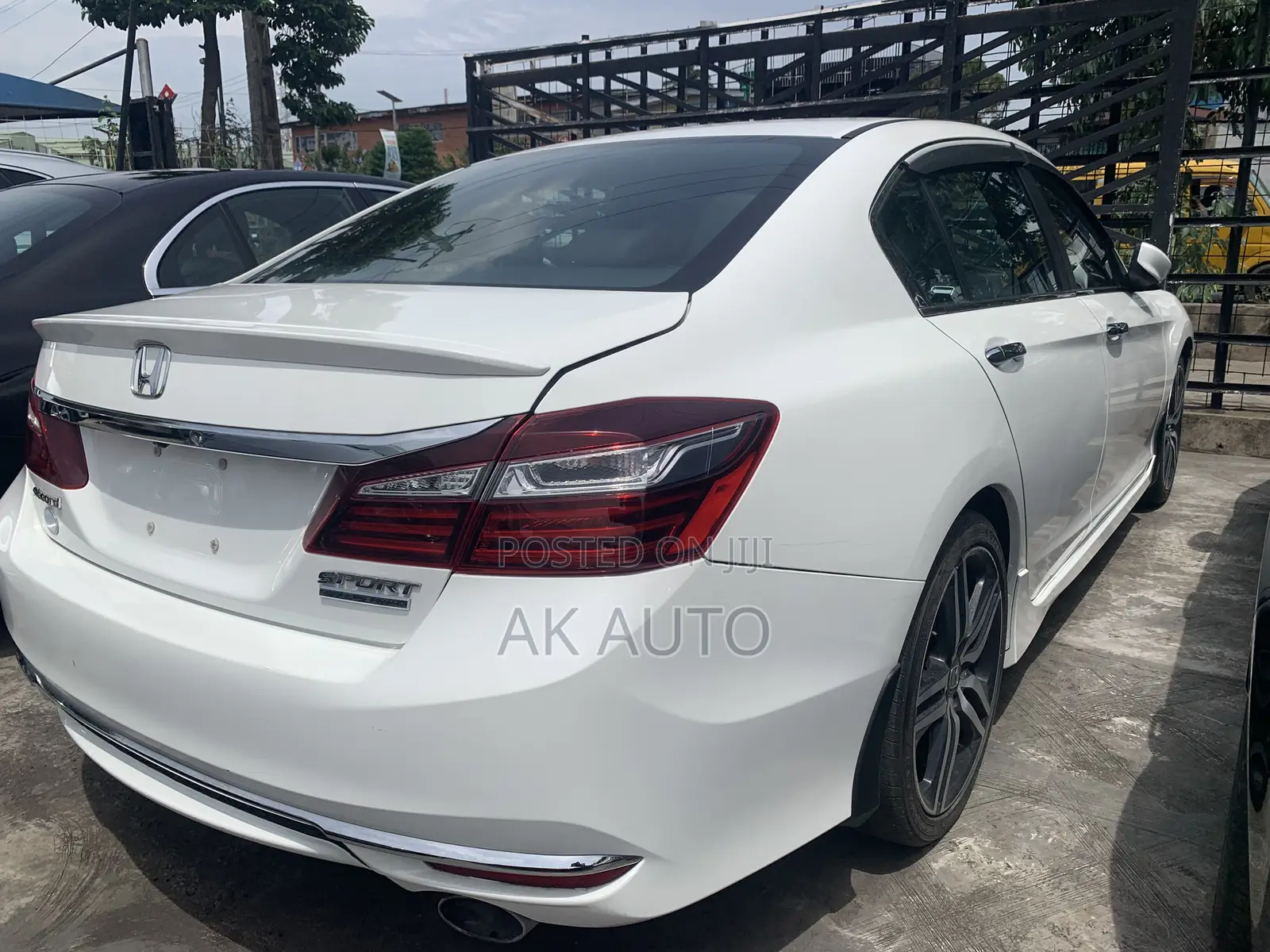 Honda Accord Sport SE 4dr Sedan FWD (2.4L 4cyl 2A) 2017 White