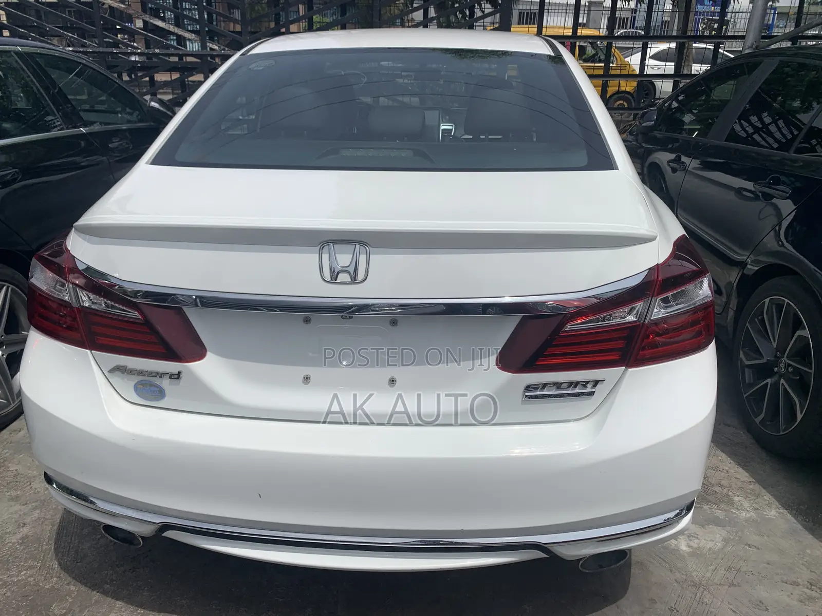 Honda Accord Sport SE 4dr Sedan FWD (2.4L 4cyl 2A) 2017 White