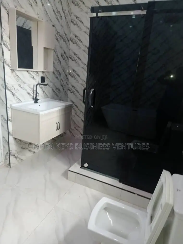 Furnished 5bdrm Duplex in Temidire, Ologuneru for sale