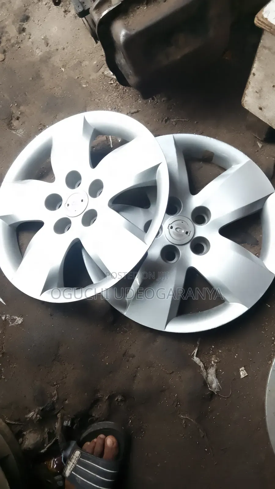 Rim Cover for Nissan Quest 2008