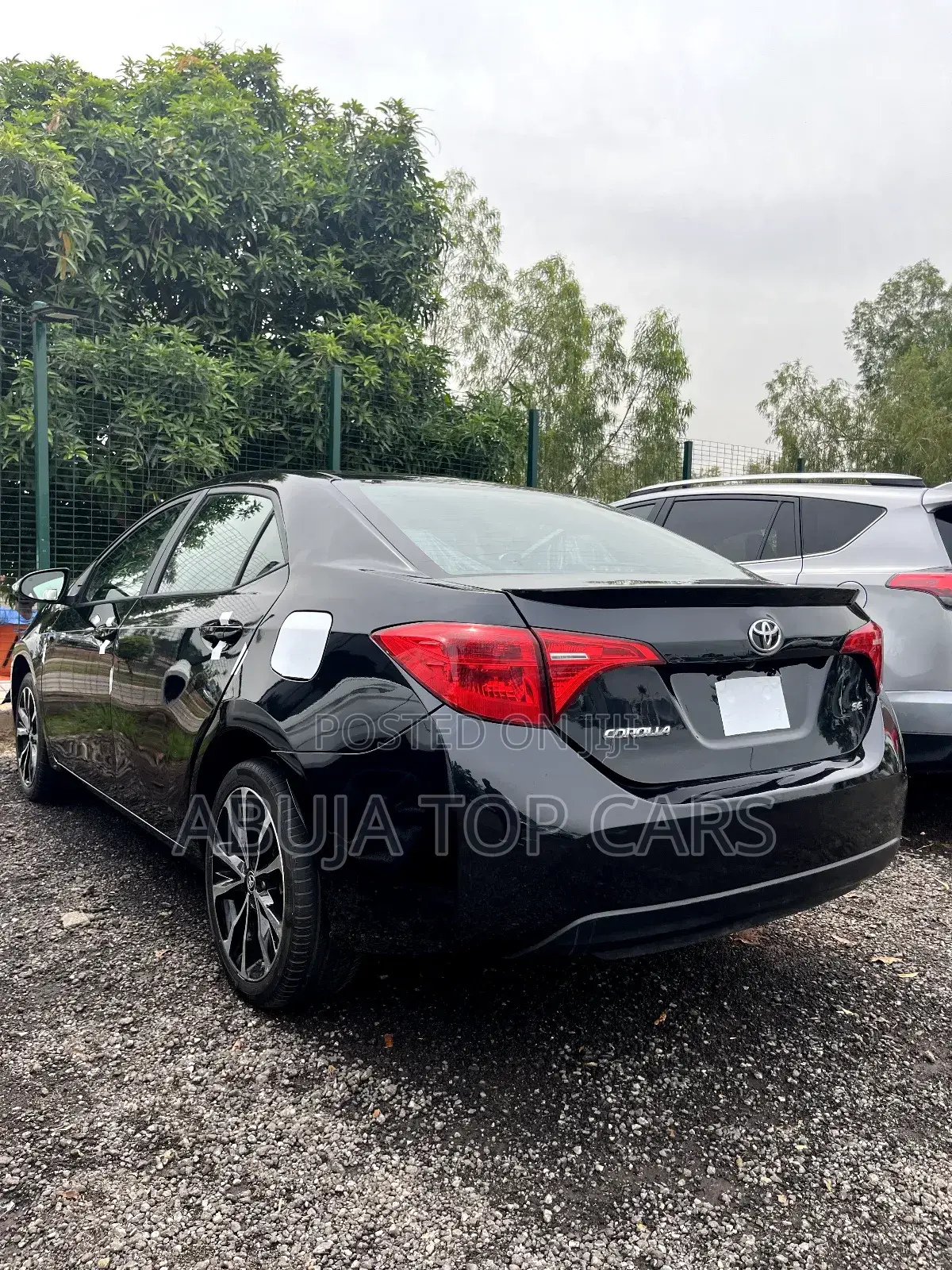 Toyota Corolla SE (1.8L 4cyl 2A) 2018 Black