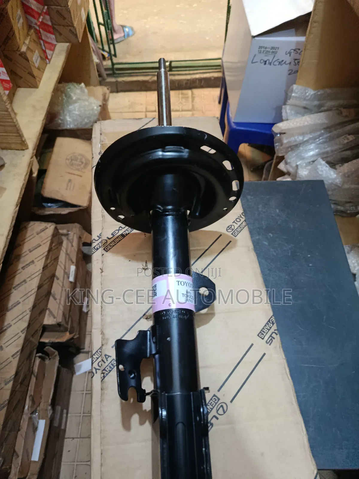 Front Shock Absorber Toyota Venza and Highlander 2008-2012