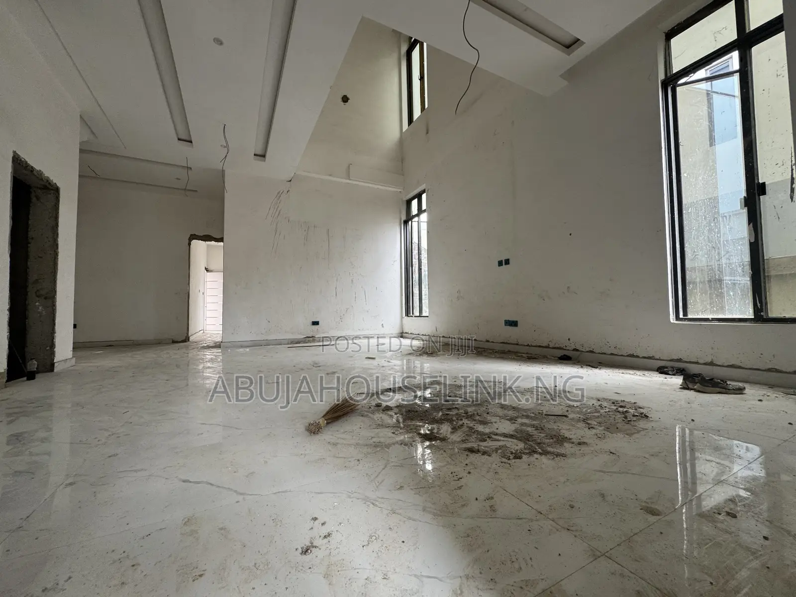 5bdrm Duplex in Apo Resettlement for sale