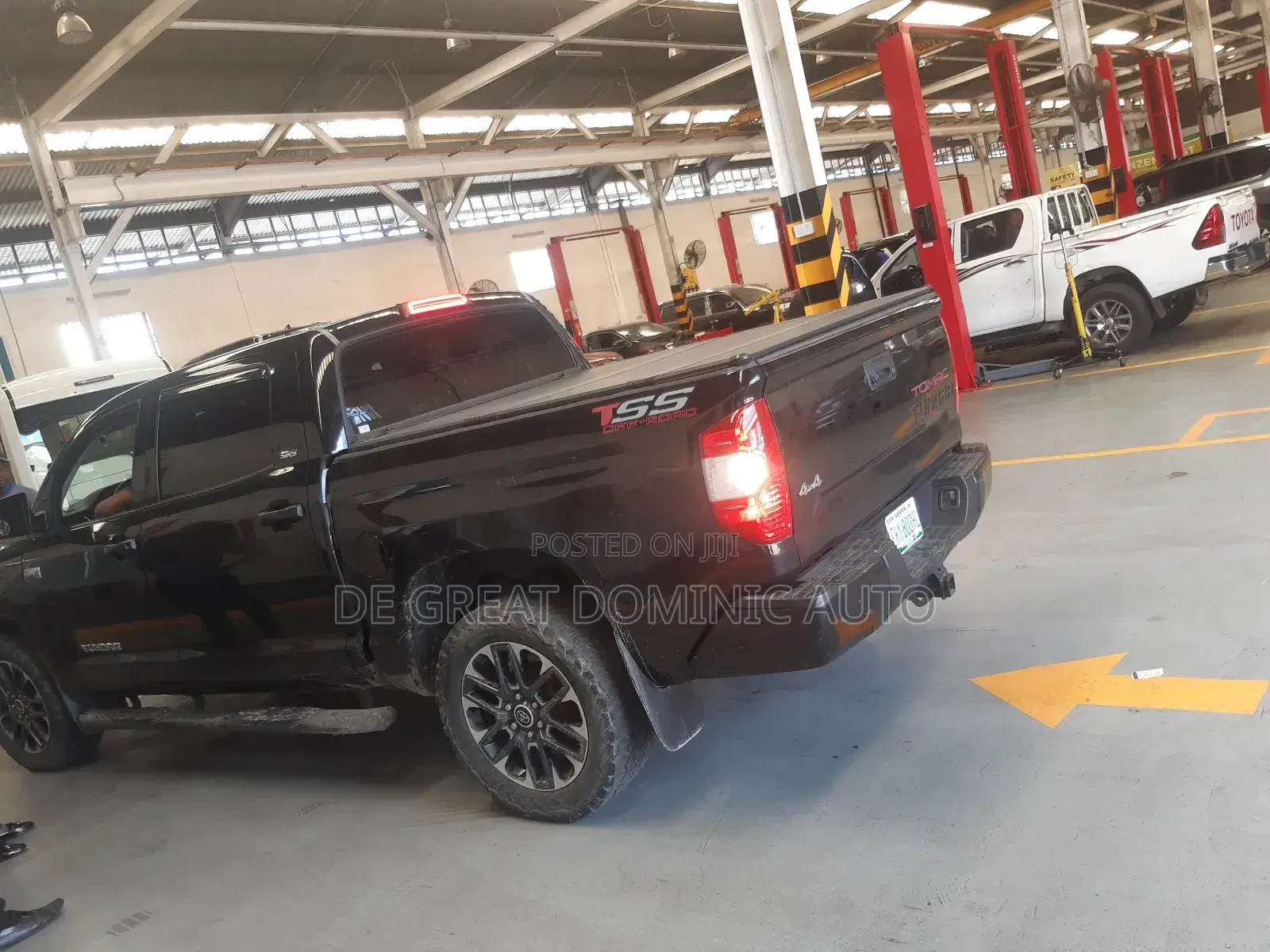 Fiber Folding Boot Cover for Toyota Tundra