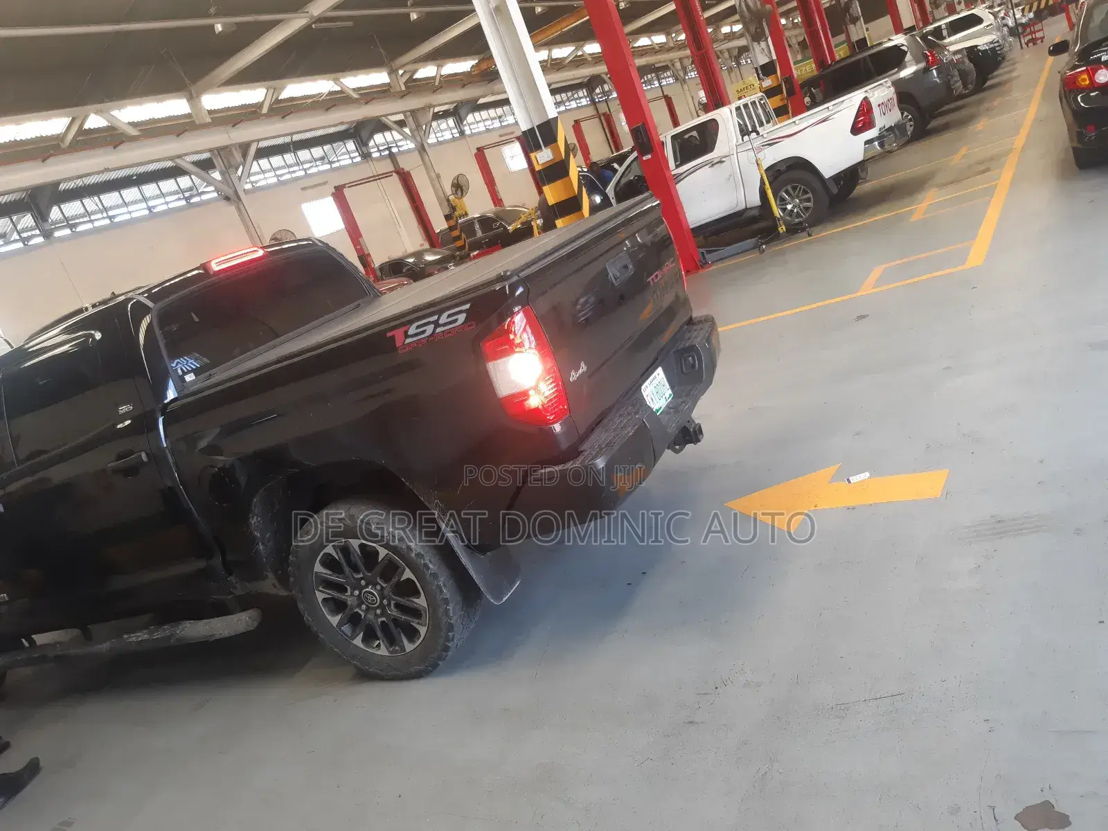 Fiber Folding Boot Cover for Toyota Tundra