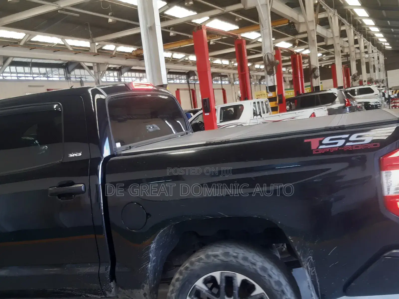 Fiber Folding Boot Cover for Toyota Tundra
