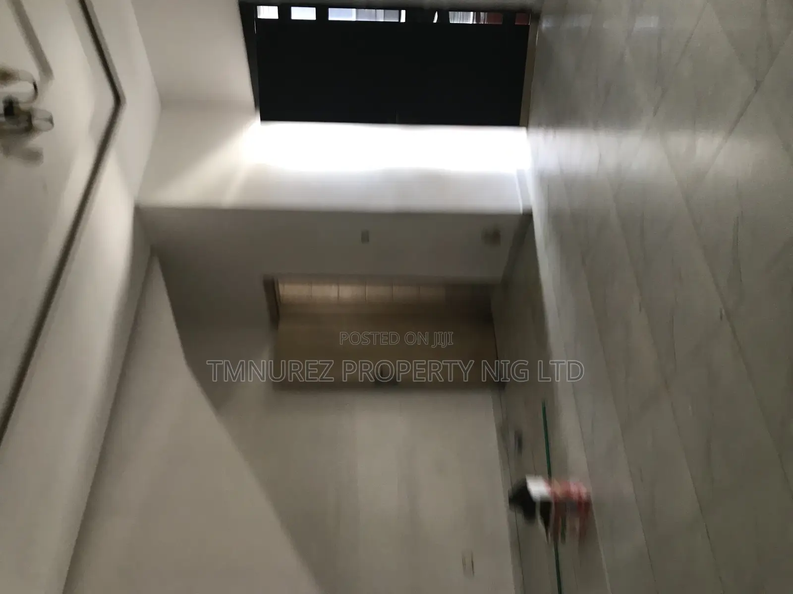 Studio Apartment in Orchild Road Chevron for rent