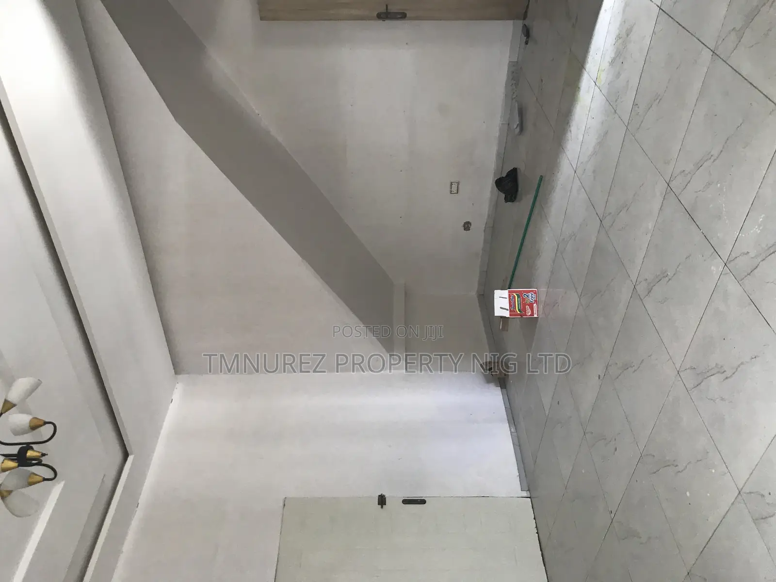 Studio Apartment in Orchild Road Chevron for rent
