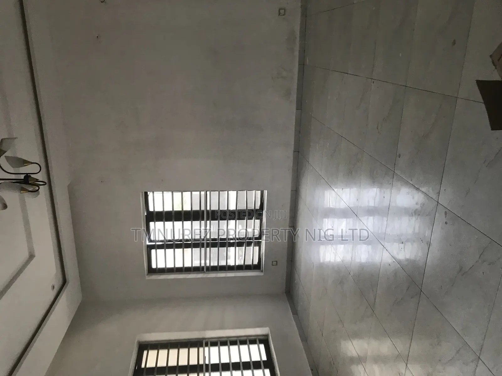 Studio Apartment in Orchild Road Chevron for rent