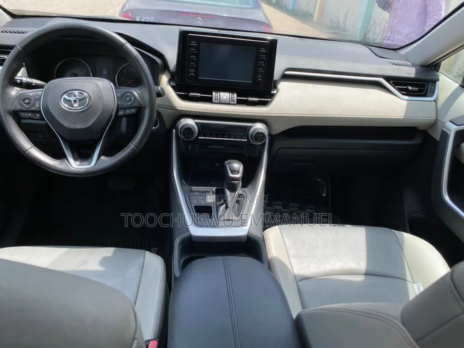 Toyota RAV4 XLE AWD 2019 Blue