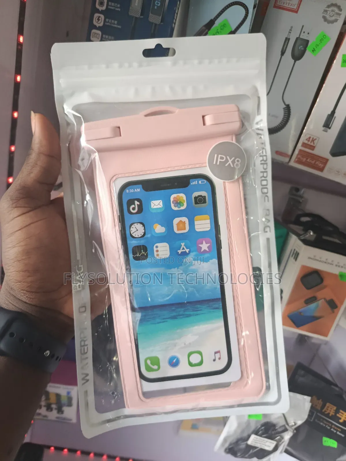 Waterproof Phone Pouches Protect From Water Damages