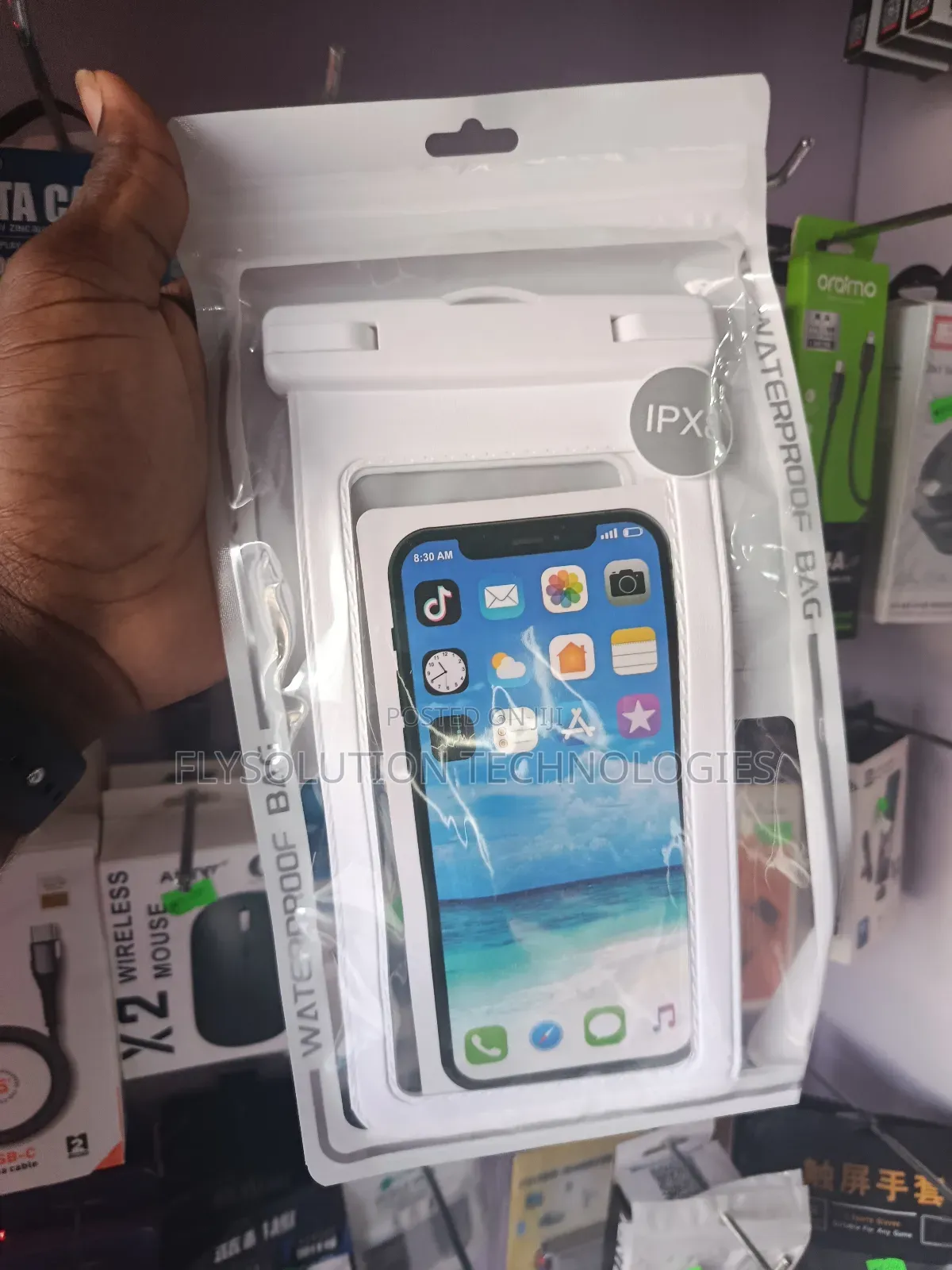 Waterproof Phone Pouches Protect From Water Damages