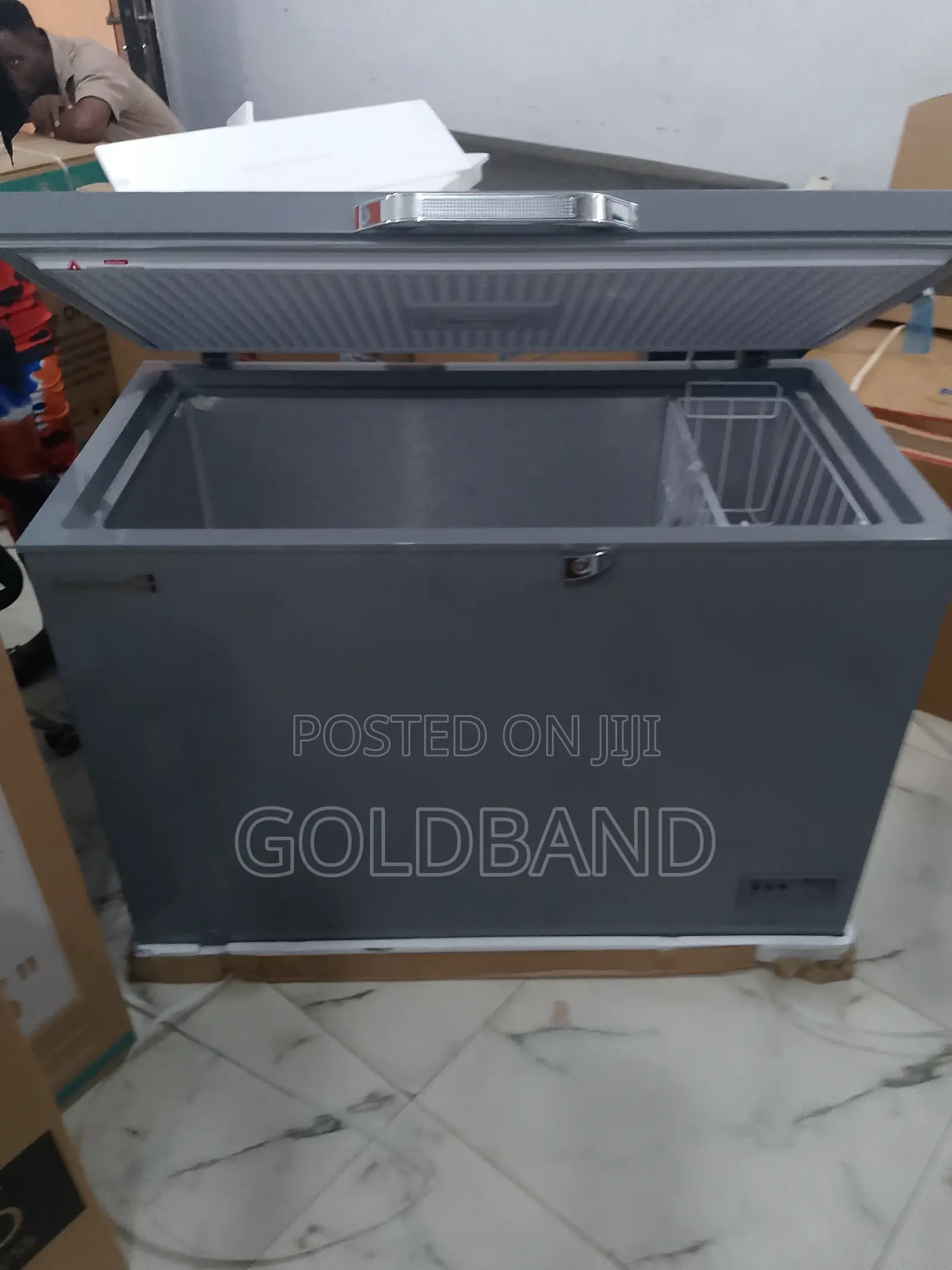 Scanfrost 300l Chest Freezer Sfl300eco (Energy Efficient)