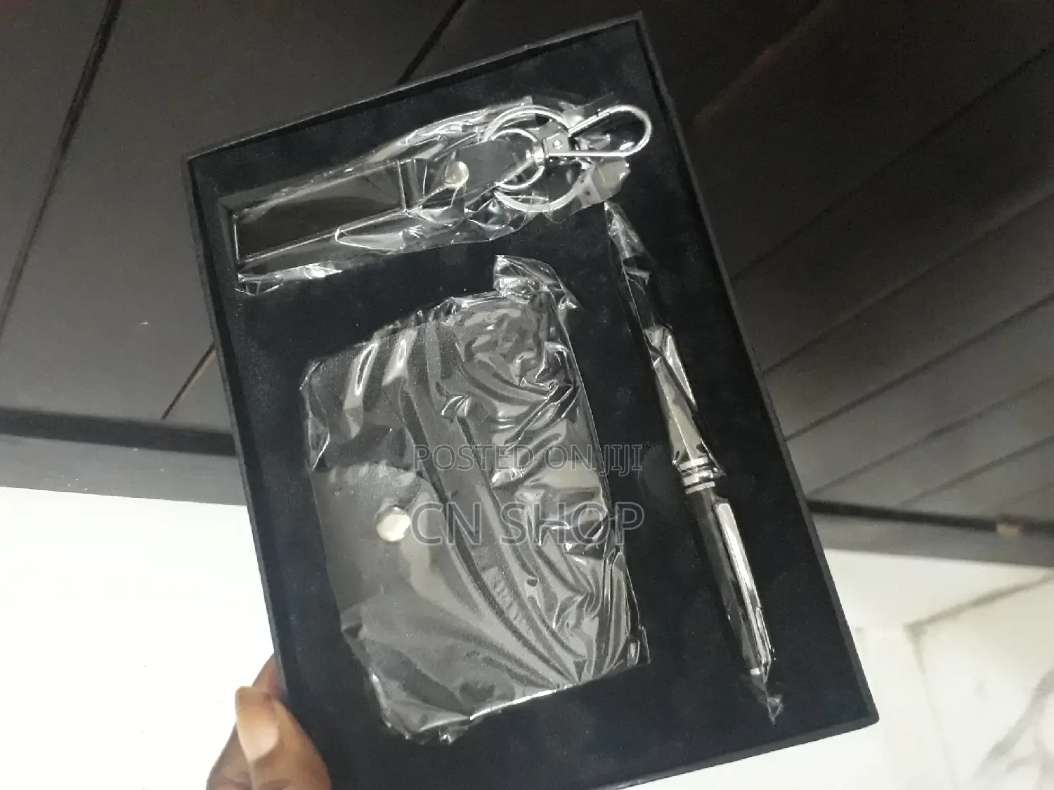 Corporate Gift- Pen,Keychain And Cardholder