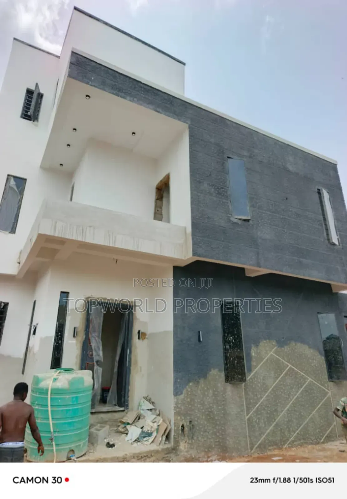 5bdrm Duplex in Unilag Estate Magodo, Berger for sale