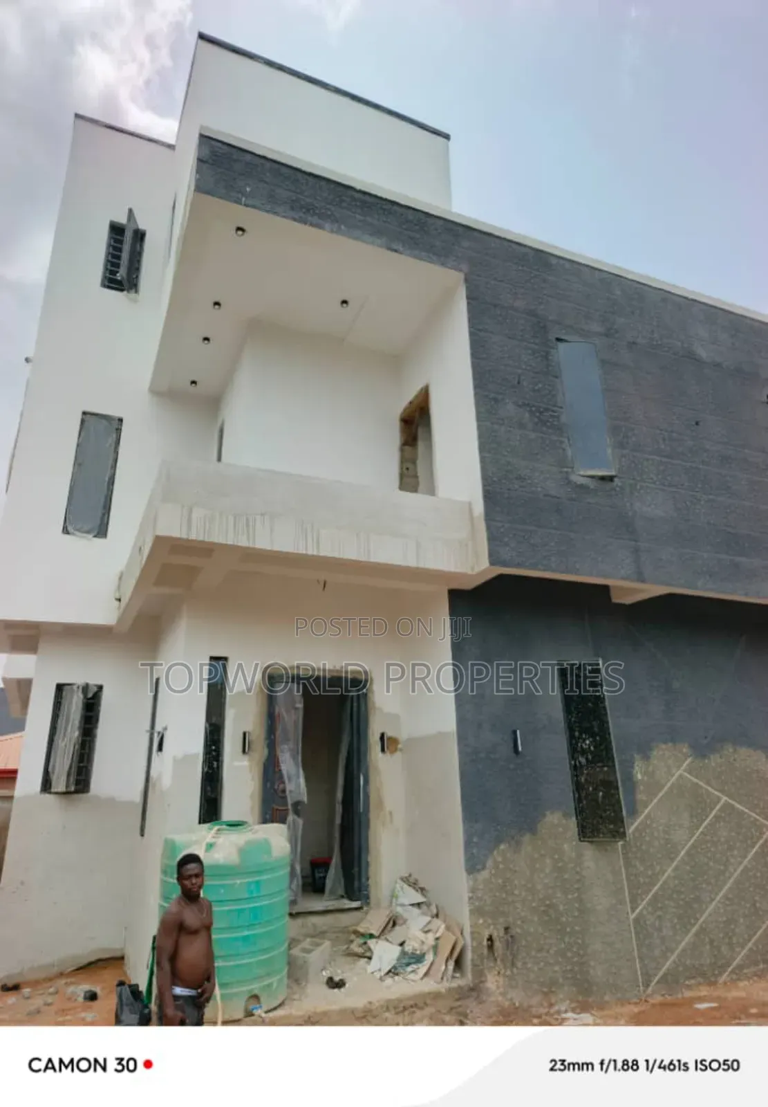5bdrm Duplex in Unilag Estate Magodo, Berger for sale