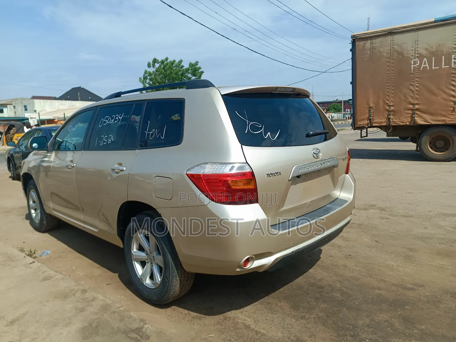 Toyota Highlander V6 2009 Gold