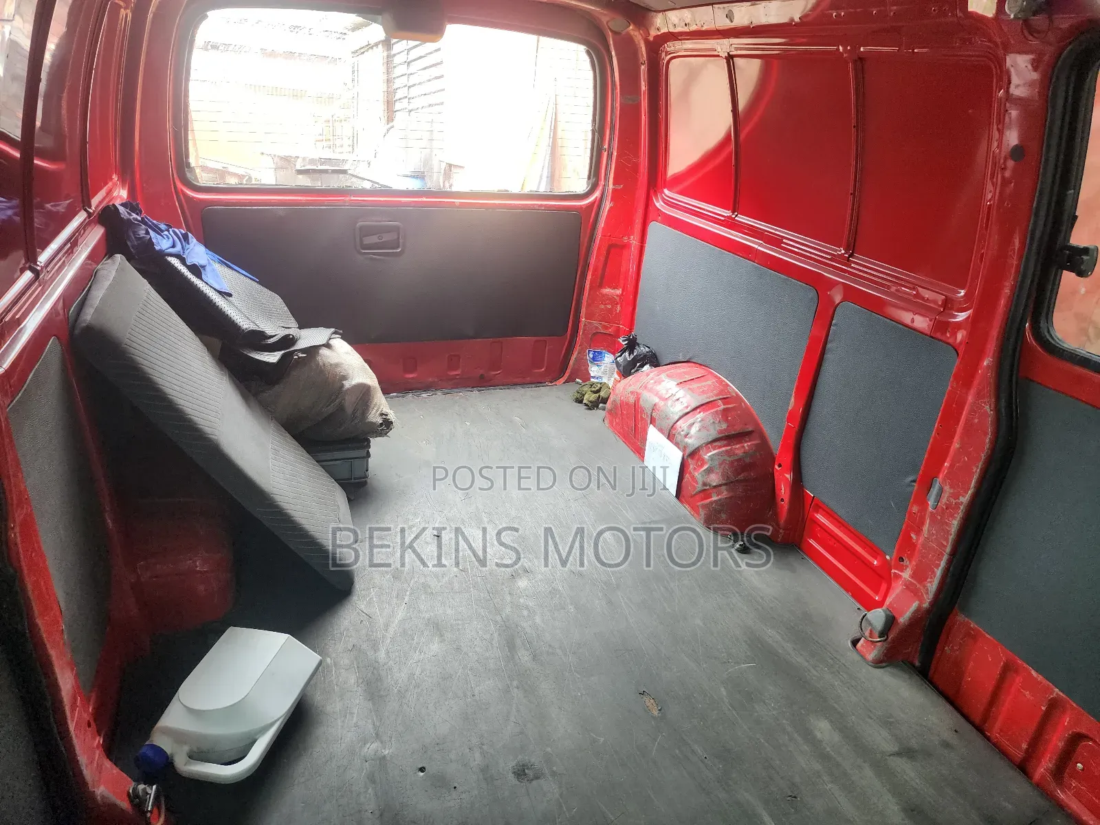 Toyota HiAce 2007 Red