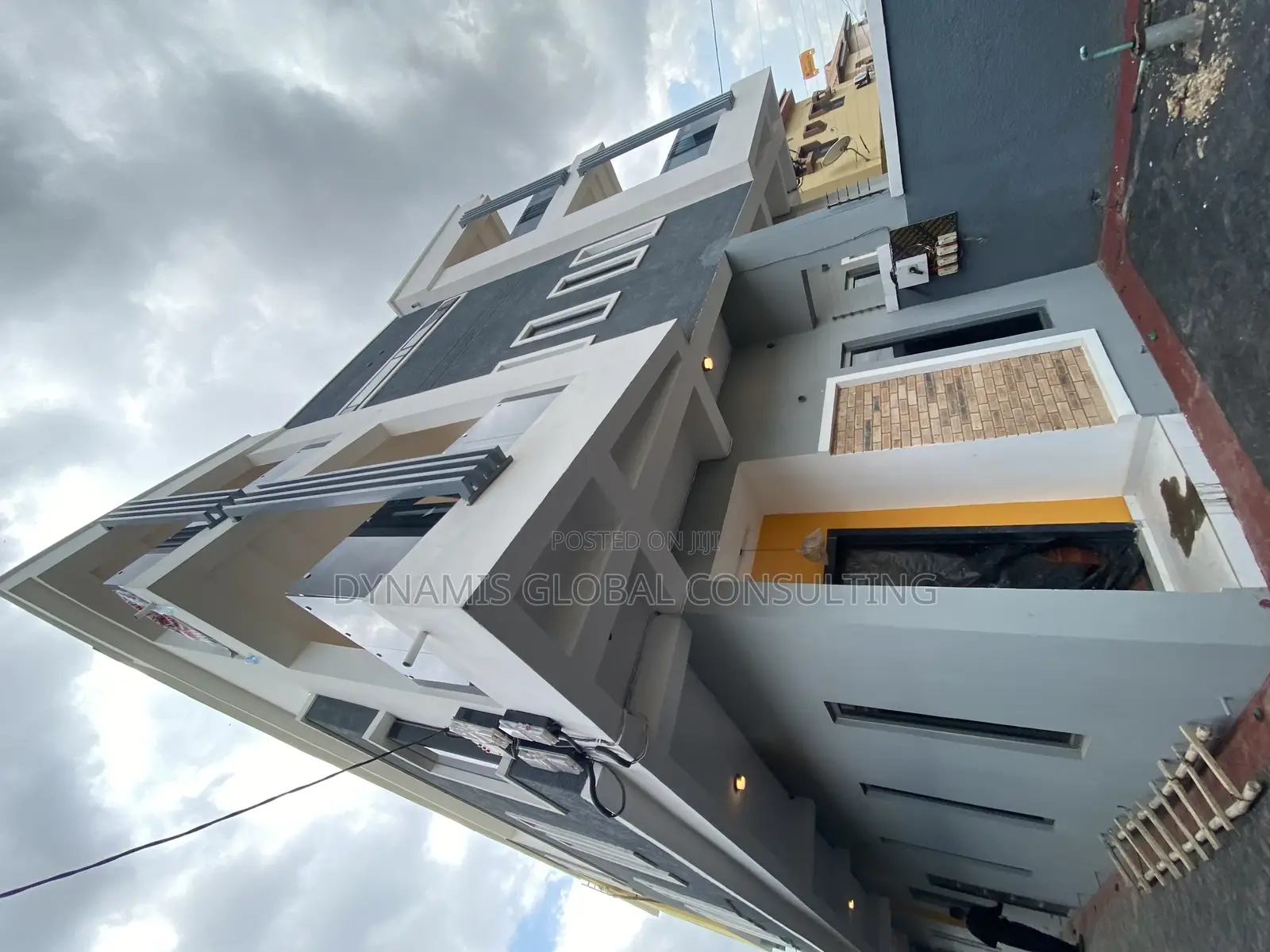 Furnished 4bdrm Duplex in Olawaiye Estate, for sale