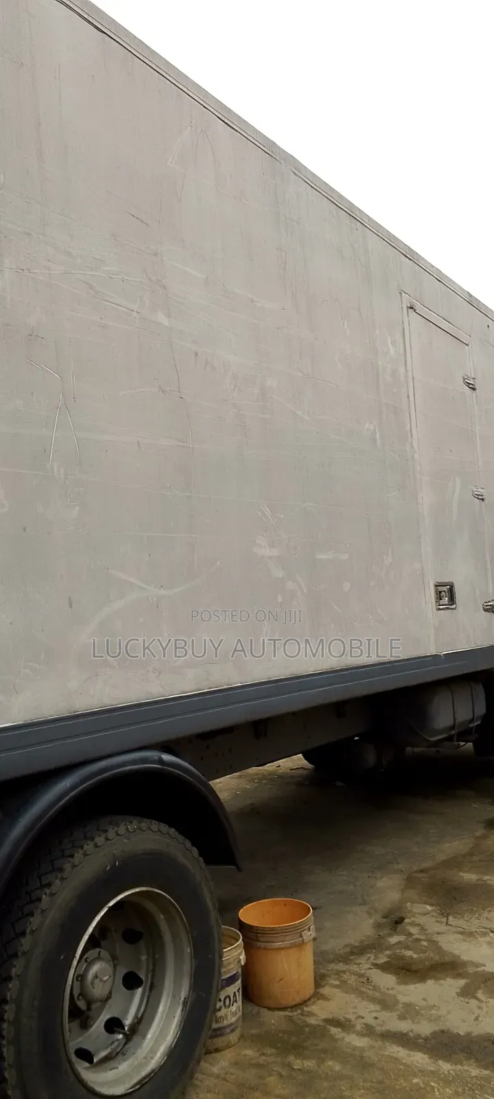 Mercedes Benz 1617 Container Body