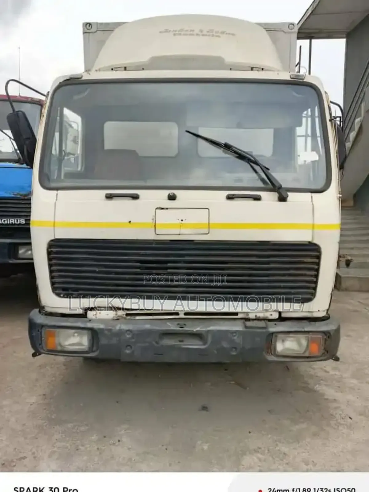 Mercedes Benz 1617 Container Body