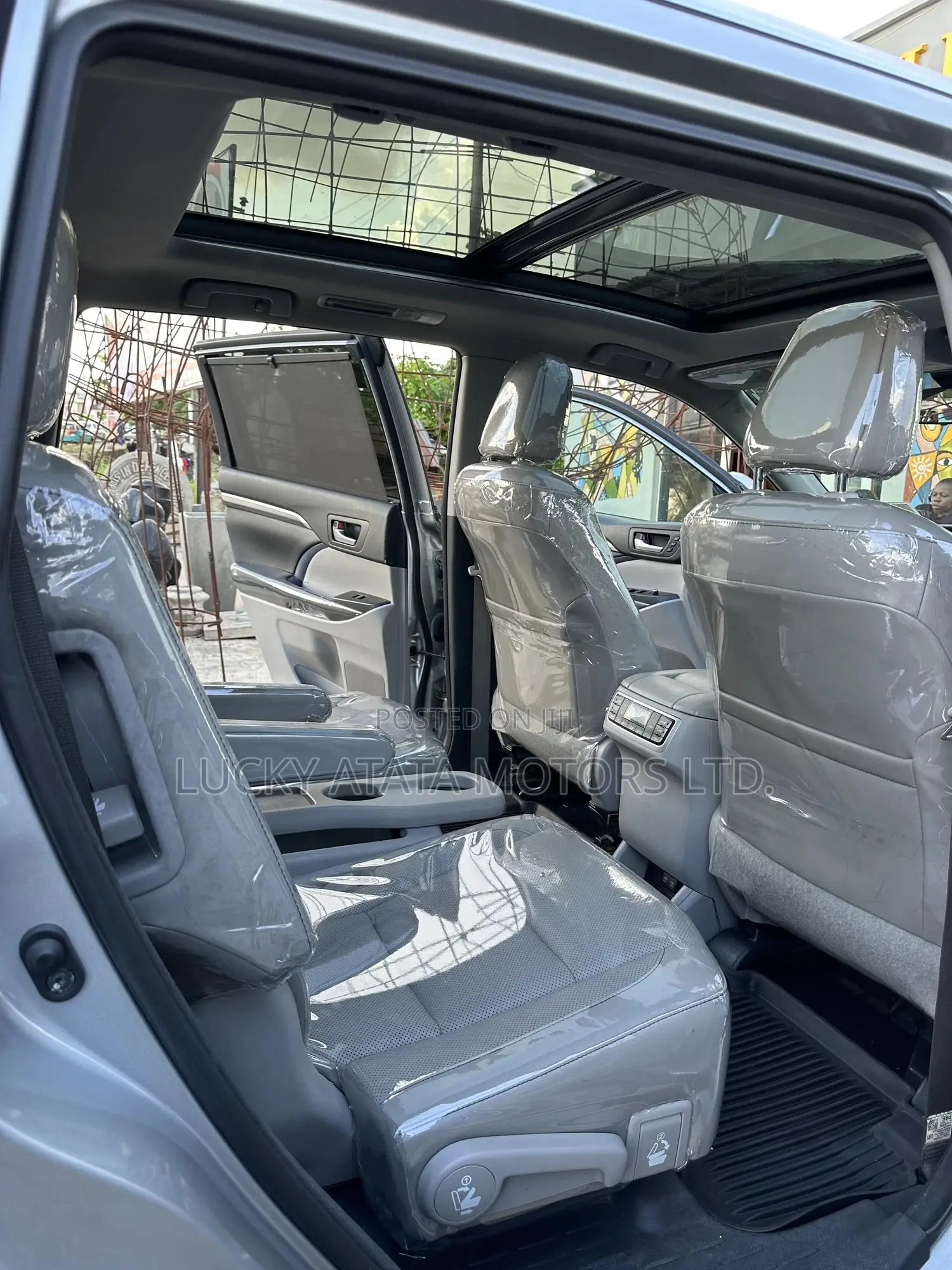 Toyota Highlander Limited Platinum 4x2 V6 (3.5L 6cyl 8A) 2017 Silver