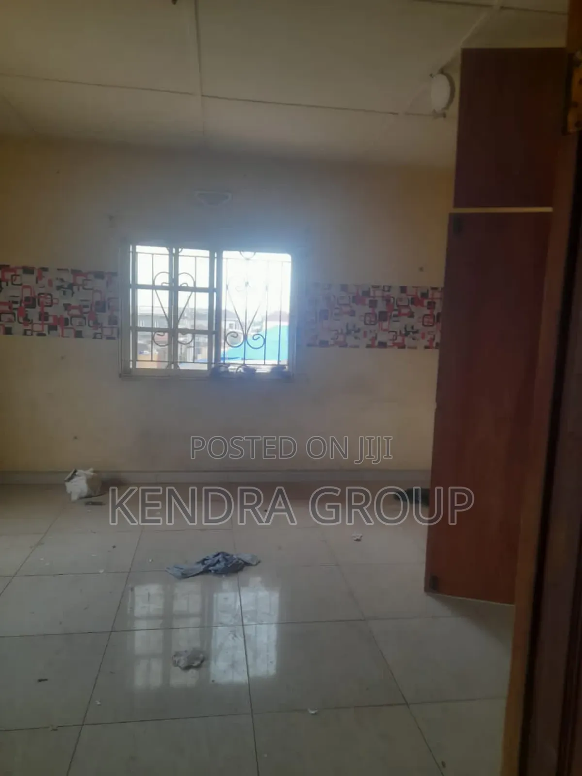 3bdrm Block of Flats in Omitoro, Ijede / Ikorodu for sale