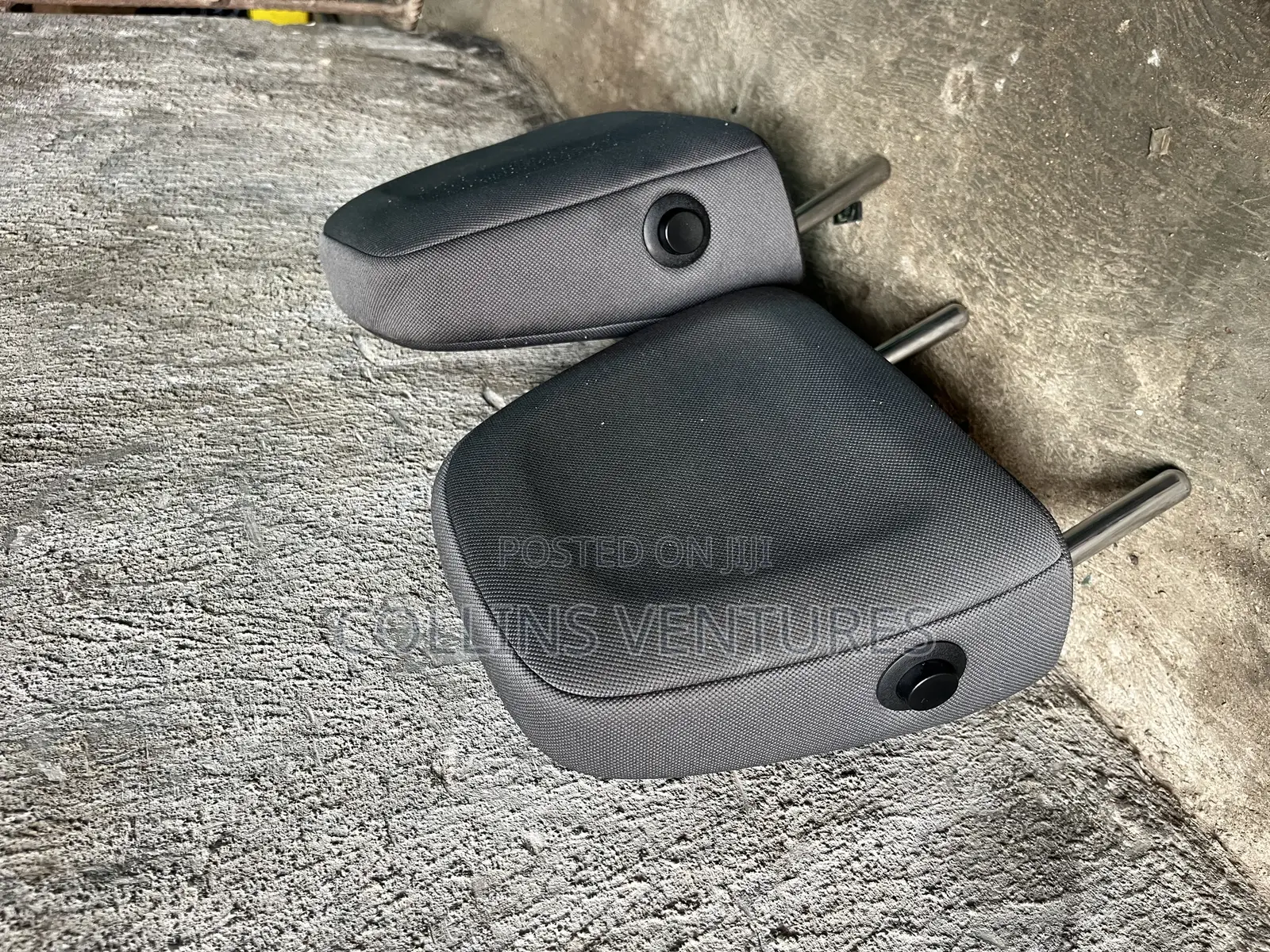 2 Back Headrest Toyota Rav4 2014-16 Ash Color
