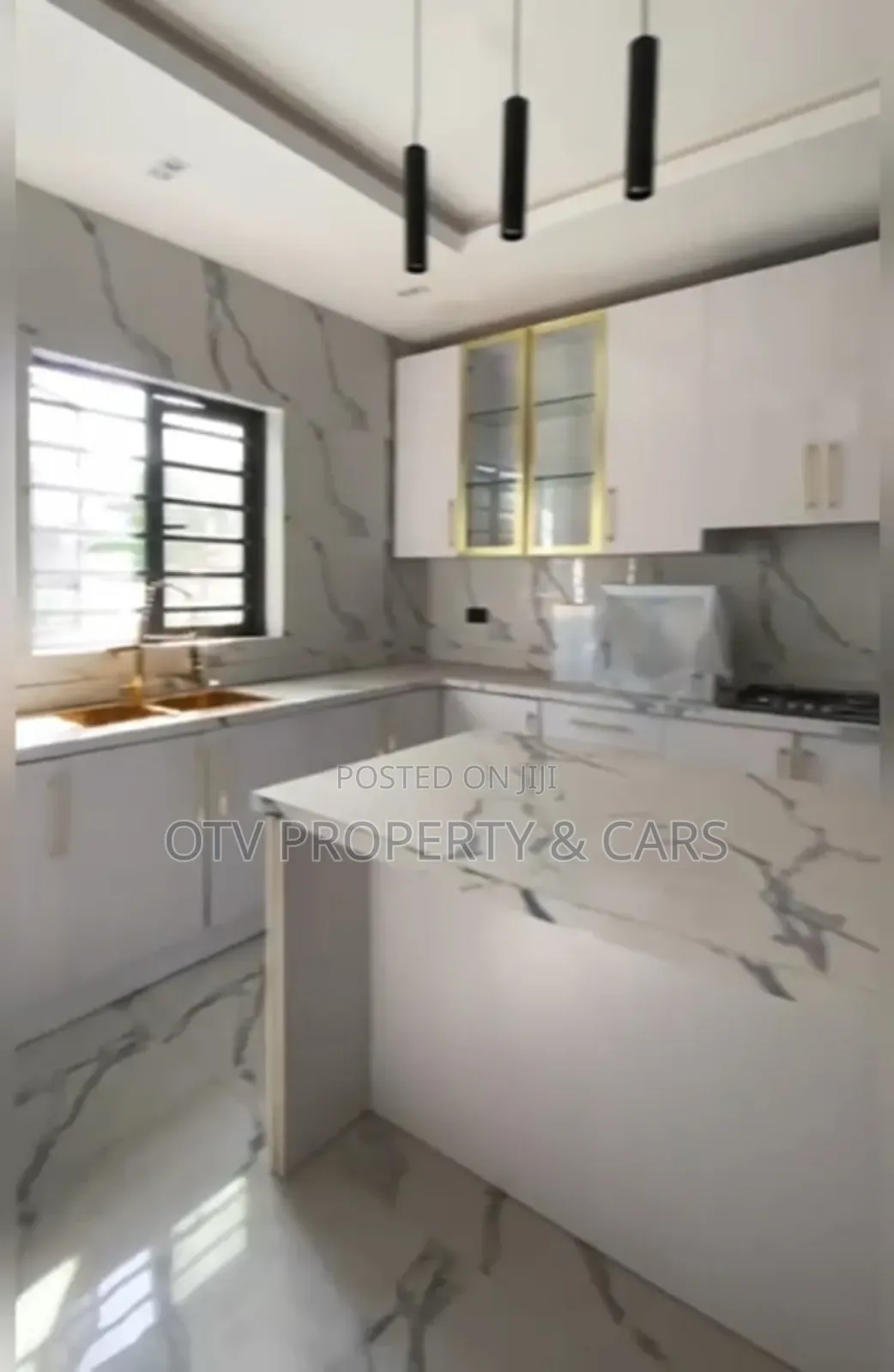 Furnished 5bdrm Duplex in Lekki Phase 1 for sale