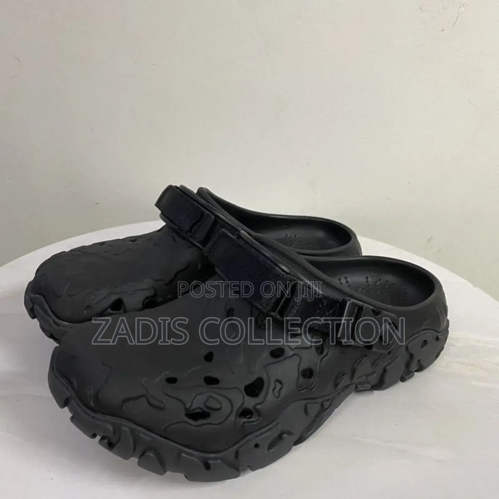 MTN Crocks Black